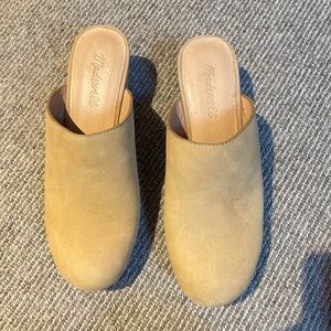 Madewell leather clogs